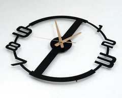 Minimalist wall clock with numbers